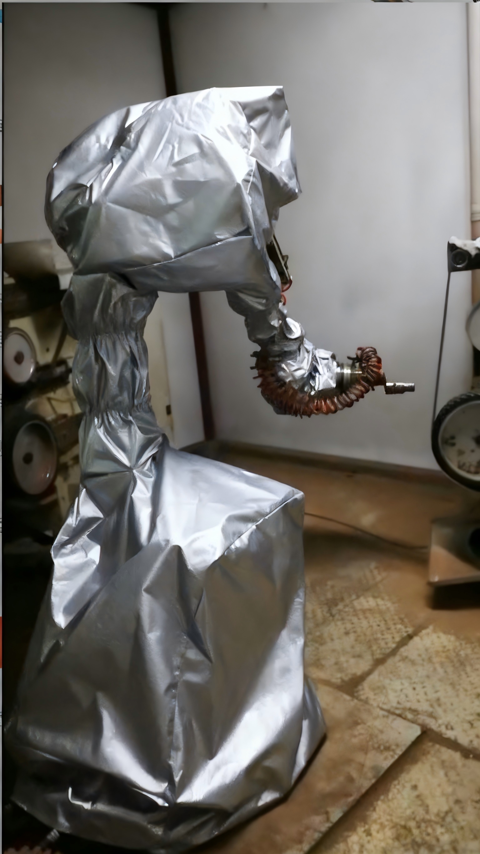 打磨与喷砂机器人防护服现场参考